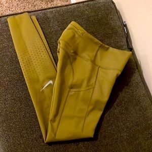 New but no Tags.  Women’s Nike Epic Lux XS